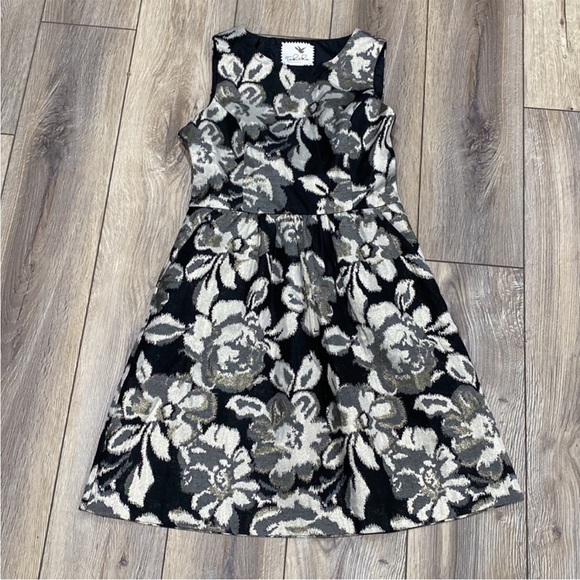 ANTHROPOLOGIE TABITHA Black Gold Floral A-Line Dress Lined w/ Pockets Sz 6 - Picture 2 of 16